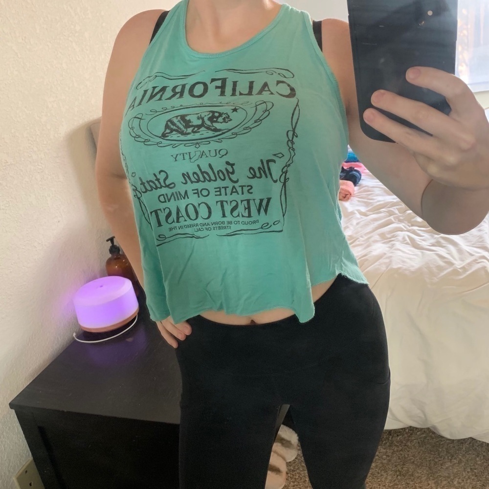 𝅺TANK top